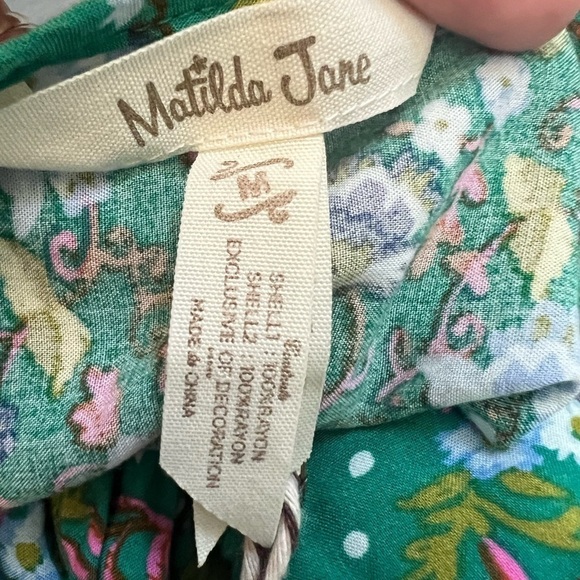 NWT Matilda Jane Evergreen Top Make Believe Floral Long Sleeve Size Medium - Picture 4 of 7